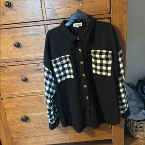 Black Shirt with Checkered Pockets